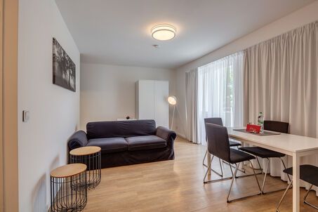 https://www.mrlodge.es/pisos/apartamento-de-2-habitaciones-munich-nymphenburg-gern-11599