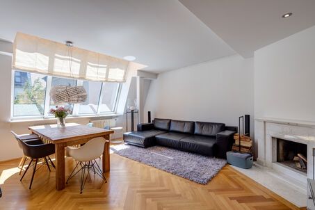 https://www.mrlodge.es/pisos/apartamento-de-3-habitaciones-munich-maxvorstadt-11673