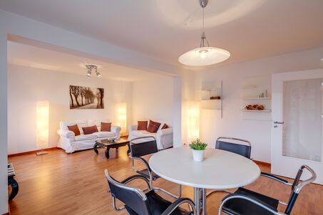 https://www.mrlodge.es/pisos/apartamento-de-2-habitaciones-munich-bogenhausen-1217