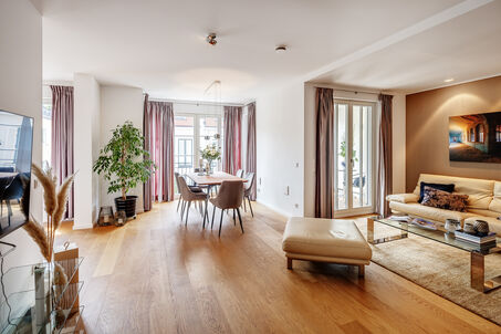 https://www.mrlodge.es/pisos/apartamento-de-3-habitaciones-munich-nymphenburg-gern-12630