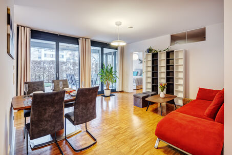 https://www.mrlodge.es/pisos/apartamento-de-3-habitaciones-munich-nymphenburg-gern-12863