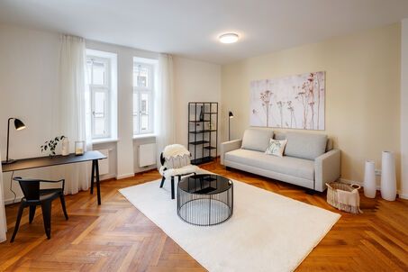 https://www.mrlodge.es/pisos/apartamento-de-4-habitaciones-munich-isarvorstadt-13026