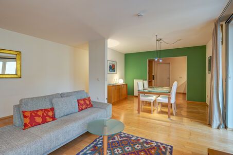 https://www.mrlodge.es/pisos/apartamento-de-2-habitaciones-munich-maxvorstadt-3669