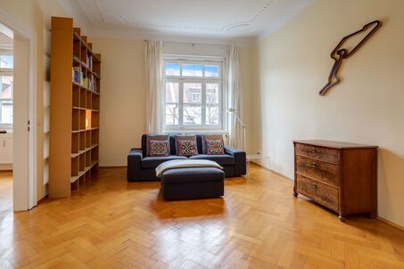 https://www.mrlodge.es/pisos/apartamento-de-3-habitaciones-munich-maxvorstadt-3998