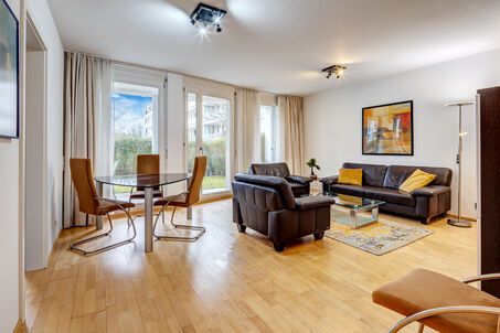 https://www.mrlodge.es/pisos/apartamento-de-3-habitaciones-munich-nymphenburg-4641