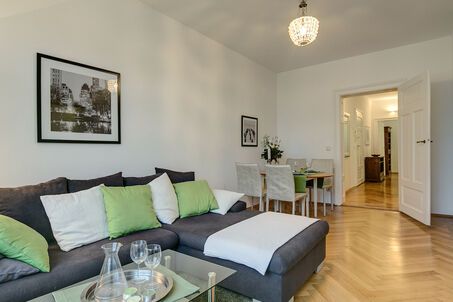 https://www.mrlodge.es/pisos/apartamento-de-3-habitaciones-munich-neuhausen-6436