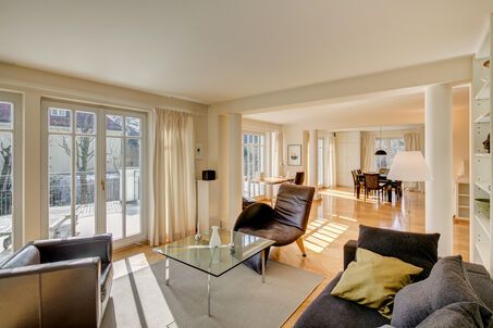 https://www.mrlodge.es/pisos/apartamento-de-3-habitaciones-munich-nymphenburg-6861