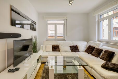 https://www.mrlodge.es/pisos/apartamento-de-3-habitaciones-munich-au-haidhausen-8495