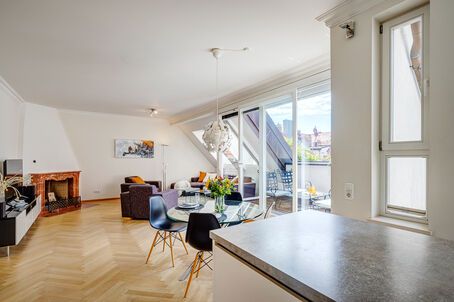 https://www.mrlodge.es/pisos/apartamento-de-3-habitaciones-munich-neuhausen-8880
