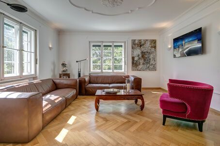 https://www.mrlodge.es/pisos/apartamento-de-4-habitaciones-munich-neuhausen-8957