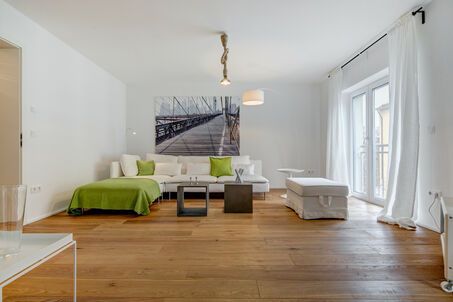https://www.mrlodge.es/pisos/apartamento-de-3-habitaciones-munich-maxvorstadt-9080