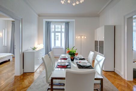 https://www.mrlodge.es/pisos/apartamento-de-5-habitaciones-munich-maxvorstadt-926