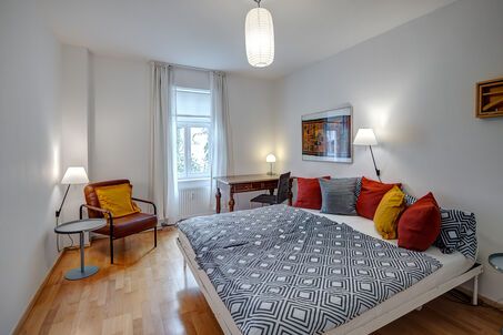 https://www.mrlodge.es/pisos/apartamento-de-2-habitaciones-munich-au-haidhausen-9500