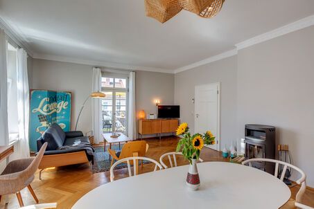 https://www.mrlodge.es/pisos/apartamento-de-3-habitaciones-munich-neuhausen-9804