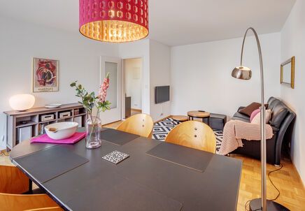 https://www.mrlodge.es/pisos/apartamento-de-3-habitaciones-munich-neuhausen-9844