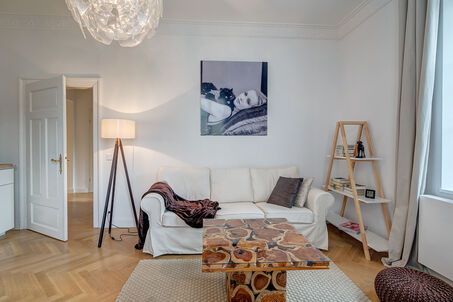 https://www.mrlodge.es/pisos/apartamento-de-2-habitaciones-munich-neuhausen-9887