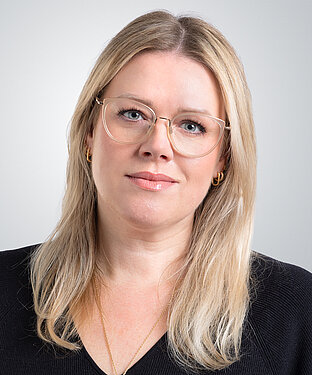 Karin Nelson Karin Nelson